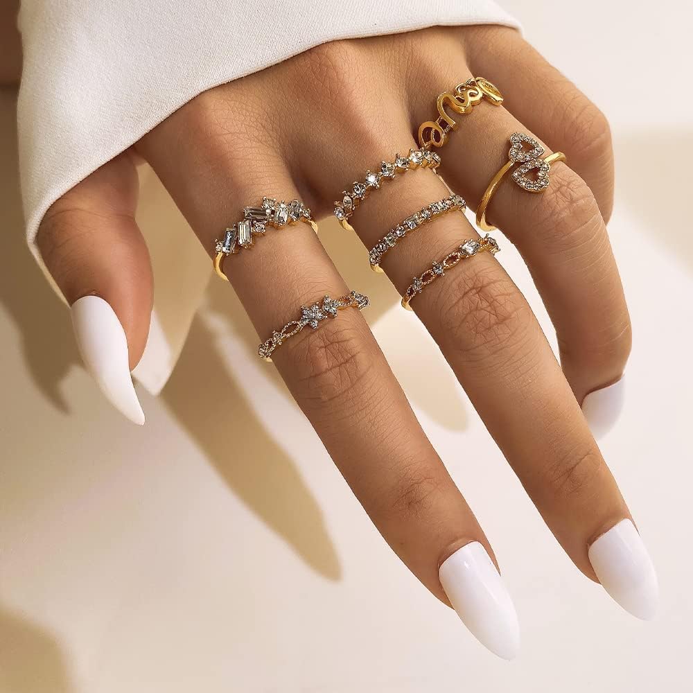 KISS WIFE Gold Stackable Moon Star Knuckle Rings Set for Women, Boho Dainty Lightweight Stacking Rings, Vintage Midi Rings Pack, Trendy Jewelry